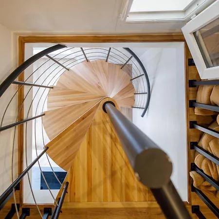 Apartment Joli Duplex Proche
